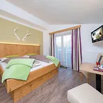 Hotel Comfort Garni Gitti 3*
