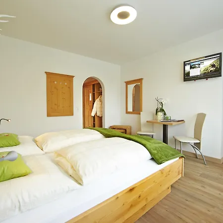 Hotel Garni Landhaus Gitti, Summercard And Free Parking Zell am See