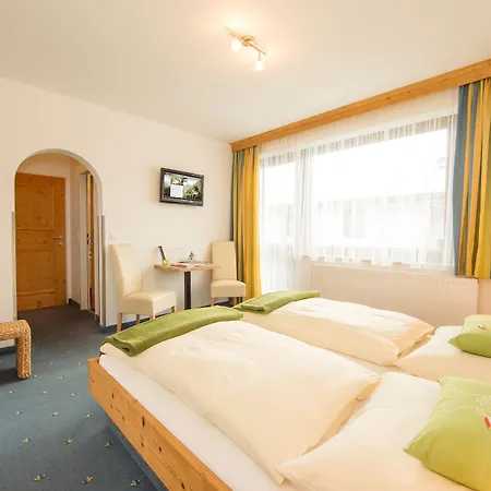Hotell Hotel Garni Landhaus Gitti, Summercard And Free Parking