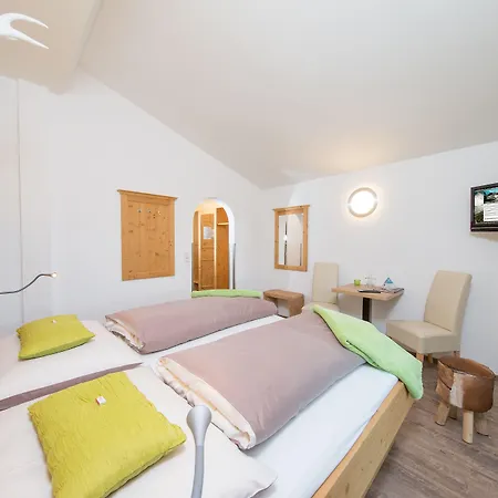 Hotel Garni Landhaus Gitti, Summercard And Free Parking 3* Zell am See