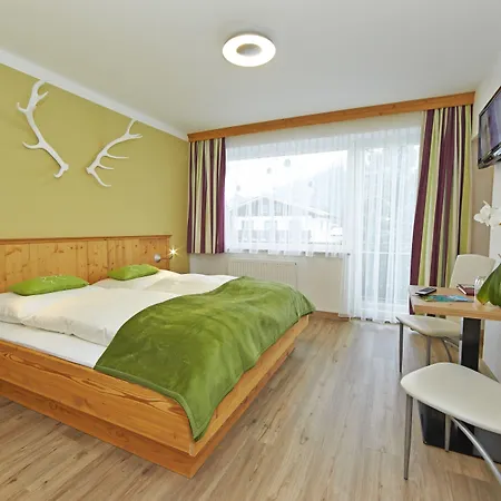 Hotel Garni Landhaus Gitti, Summercard And Free Parking Szálloda 3*