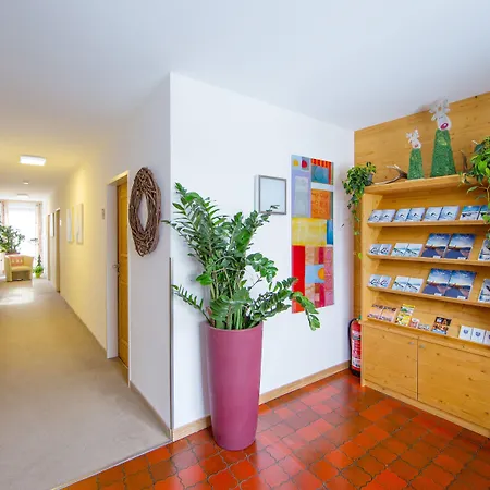 酒店 Comfort Garni Gitti 滨湖采尔