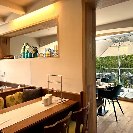 Comfort Garni Gitti 酒店 滨湖采尔