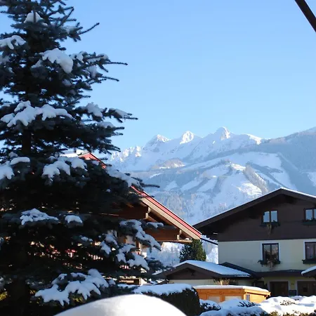 Comfort Garni Gitti 滨湖采尔