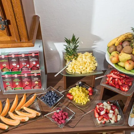 Comfort Garni Gitti 3* 滨湖采尔